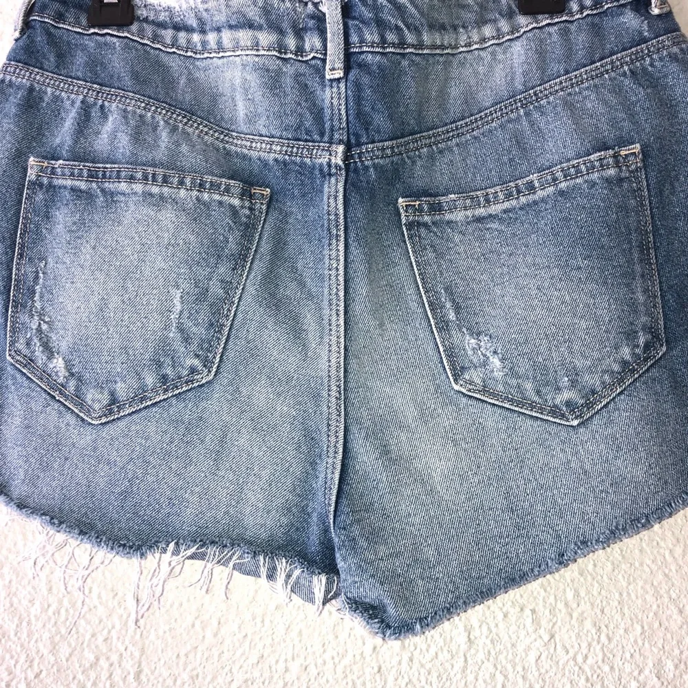 H&M Coachella High Waisted Denim Shorts